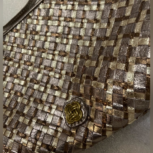 Elliot Lucca~Vtg~Metallic~Bronze/Gold/Taupe~Woven~Soft Leather~Crossbody~Handbag - Picture 12 of 16